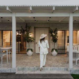 ריצוף בריק סילבר טרוורטין