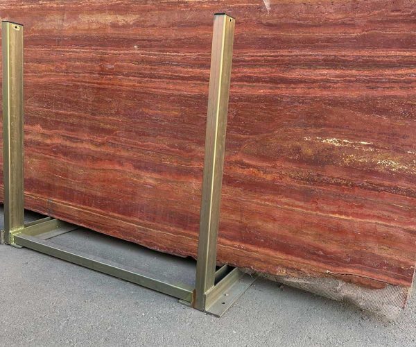 טרוורטין ויין קאט אדום